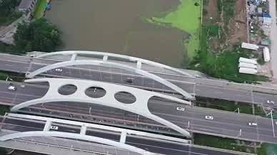 航拍秦洪高架桥特色桥梁视频的预览图